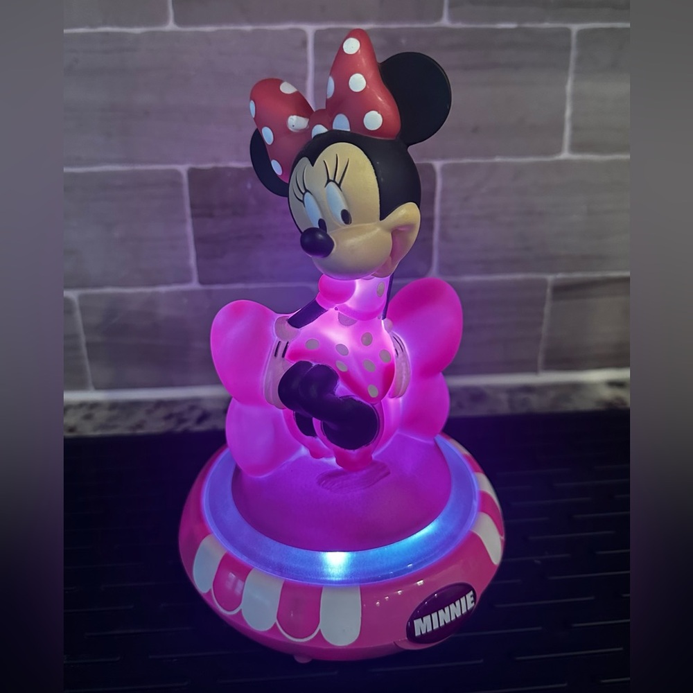 Adorable Minnie Mouse Pink & White Light Up Night Light